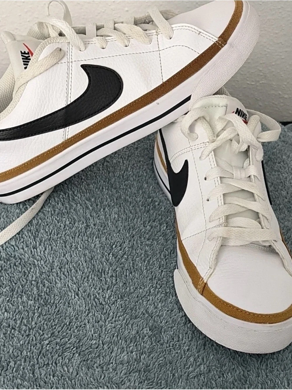 Nike Court Legacy Low Top Leather Lace-up Sneaker White/Brown/Black 8.5